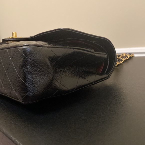 Chanel Medium Classic Flap Bag - Picture 6 of 15